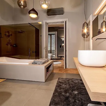 Luxury In The Center Of *